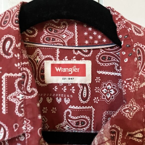 Y2K Wrangler Shirt Mens S Red Paisley Western Button Up Long Sleeve Bandana - Picture 4 of 7